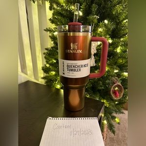 Brand New Lainey Wilson Country Gold 40oz Stanley Cup Tumbler